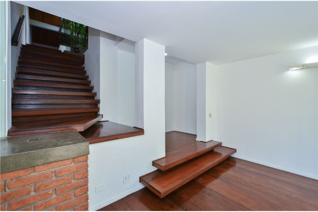 Imagem Casa com 4 Quartos à Venda,  em Morumbi - São Paulo