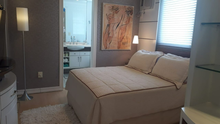 Imagem Cobertura com 3 Quartos à Venda, 204 m² em Centro - Florianópolis Imagem Cobertura com 3 Quartos à Venda, 204 m² em Centro - Florianópolis