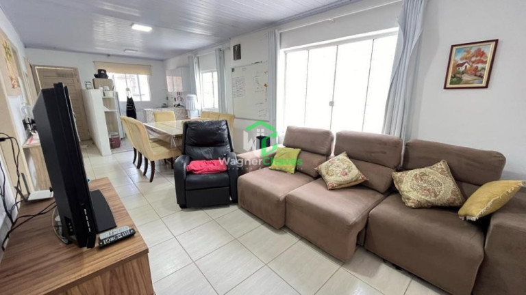 Imagem Casa com 7 Quartos para Alugar ou Temporada, 280 m² em Praia De Leste - Pontal Do Paraná Imagem Casa com 7 Quartos para Alugar ou Temporada, 280 m² em Praia De Leste - Pontal Do Paraná