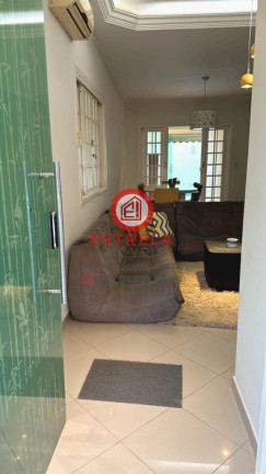 Imagem Casa com 3 Quartos para Alugar, 160 m² em Jardim Santa Maria - Jacareí Imagem Casa com 3 Quartos para Alugar, 160 m² em Jardim Santa Maria - Jacareí