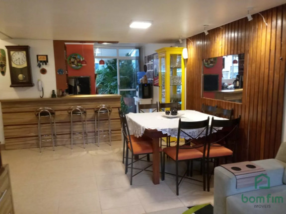 Imagem Sobrado com 3 Quartos à Venda, 150 m² em São Sebastião - Porto Alegre