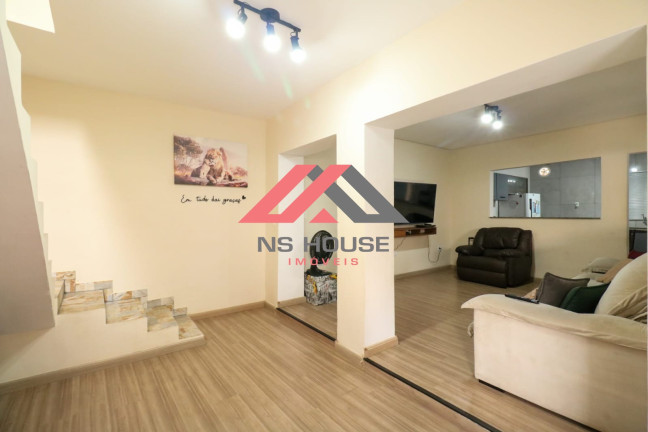 Imagem Casa com 3 Quartos à Venda, 161 m² em Santa Maria - Santo André