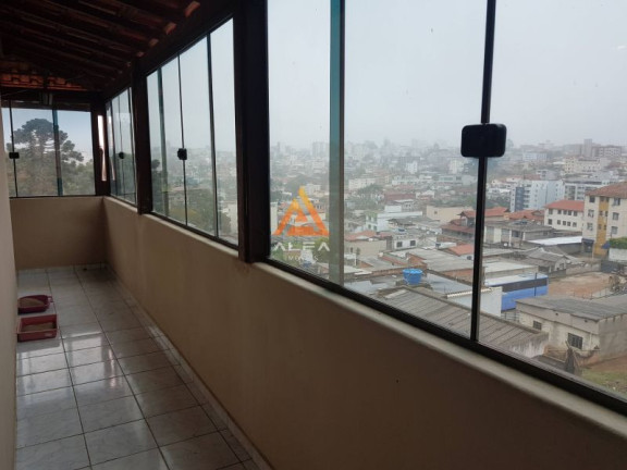 Imagem Casa com 4 Quartos à Venda, 187 m²