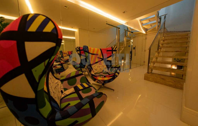 Foto do imóvel Apartamento com 4 Quartos à Venda, 370 m² em Moema - São Paulo