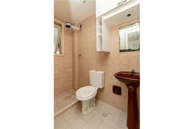 Imagem Apartamento com 1 Quarto à Venda, 68 m² em Centro Histórico - Porto Alegre Imagem Apartamento com 1 Quarto à Venda, 68 m² em Centro Histórico - Porto Alegre