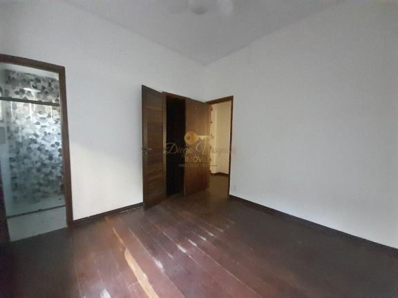 Imagem Casa com 3 Quartos à Venda, 525 m² em Pessegueiros - Teresópolis