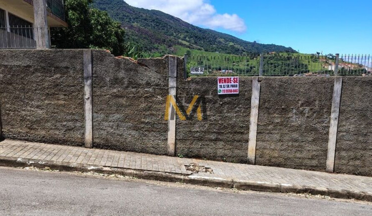 Terreno à Venda, 300 m² em Centro - Extrema