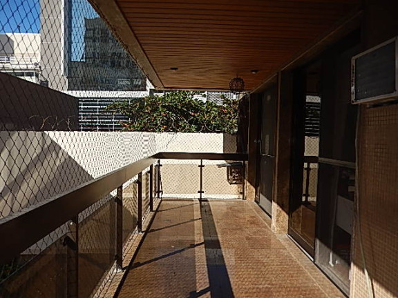 Imagem Apartamento com 4 Quartos à Venda, em Ipanema - Rio De Janeiro Imagem Apartamento com 4 Quartos à Venda, em Ipanema - Rio De Janeiro