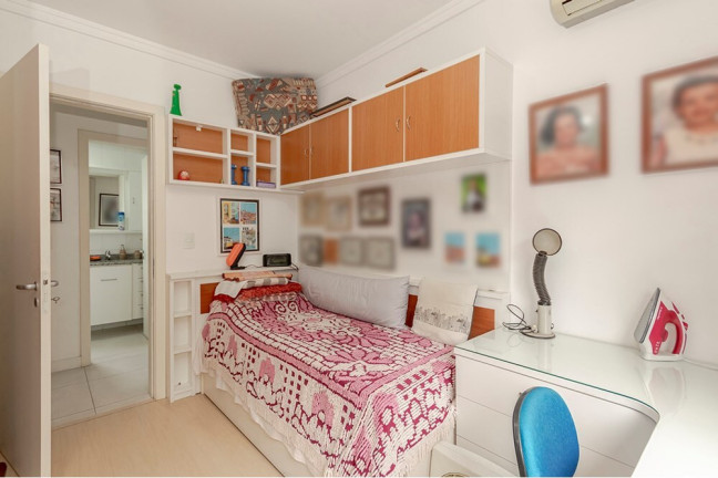 Imagem Imóvel com 2 Quartos à Venda, 79 m² em Petrópolis - Porto Alegre Imagem Imóvel com 2 Quartos à Venda, 79 m² em Petrópolis - Porto Alegre