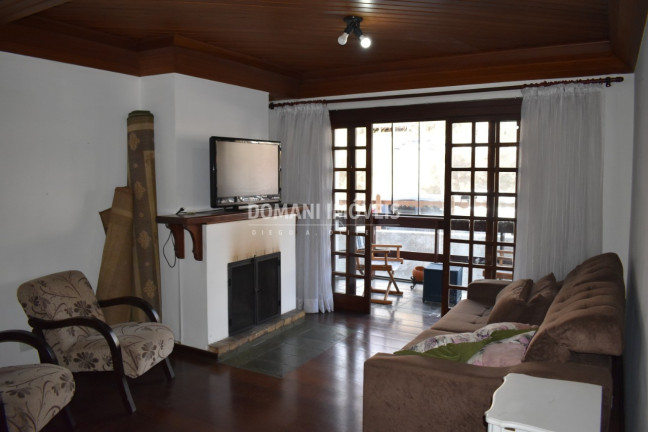 Imagem Imóvel com 2 Quartos à Venda, 96 m² em Região De Capivari - Campos Do Jordão Imagem Imóvel com 2 Quartos à Venda, 96 m² em Região De Capivari - Campos Do Jordão