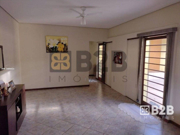Imagem Casa com 3 Quartos à Venda, 156 m² em Vale Do Igapó - Bauru