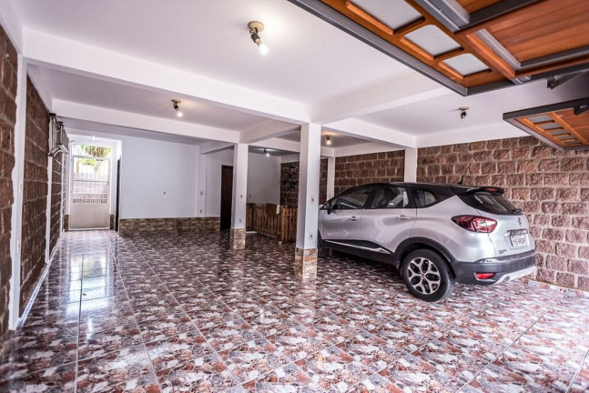 Imagem Imóvel com 4 Quartos à Venda,  em Sarandi - Porto Alegre