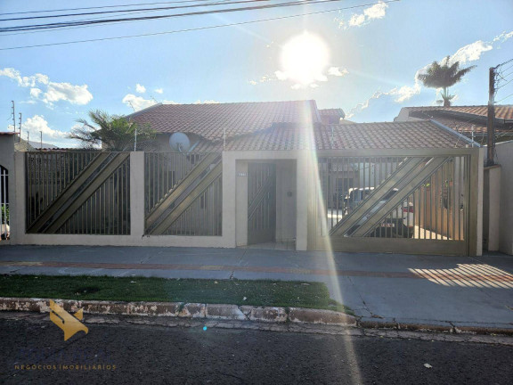 Casa com 3 Quartos à Venda, 209 m² em Cohafama - Campo Grande