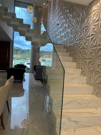 Imagem Imóvel com 4 Quartos à Venda, 347 m²