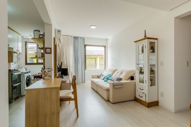 Imagem Imóvel com 2 Quartos à Venda, 67 m² em Passo Da Areia - Porto Alegre Imagem Imóvel com 2 Quartos à Venda, 67 m² em Passo Da Areia - Porto Alegre