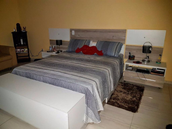 Imagem Sobrado com 4 Quartos à Venda, 320 m² em Maracanã - Praia Grande Imagem Sobrado com 4 Quartos à Venda, 320 m² em Maracanã - Praia Grande