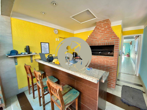 Imagem Casa com 3 Quartos à Venda, 272 m² em Embare - Santos