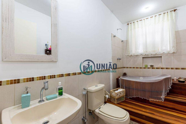 Imagem Casa com 5 Quartos à Venda, 400 m² em Itaipu - Niterói Imagem Casa com 5 Quartos à Venda, 400 m² em Itaipu - Niterói