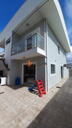 Imagem Casa com 3 Quartos à Venda, 280 m² em Chácara Dos Cravos - Poços De Caldas Imagem Casa com 3 Quartos à Venda, 280 m² em Chácara Dos Cravos - Poços De Caldas