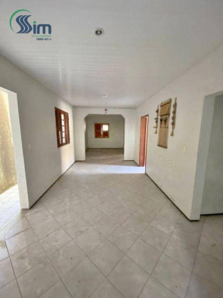 Imagem Casa com 5 Quartos à Venda, 436 m² em Jardim Das Oliveiras - Fortaleza Imagem Casa com 5 Quartos à Venda, 436 m² em Jardim Das Oliveiras - Fortaleza