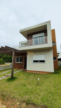 Imóvel com 3 Quartos à Venda,  em Ambrósio - Garopaba