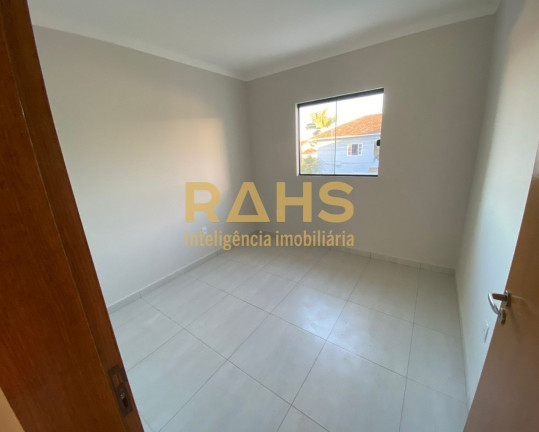 Imagem Casa com 2 Quartos à Venda, 68 m² em Aventureiro - Joinville