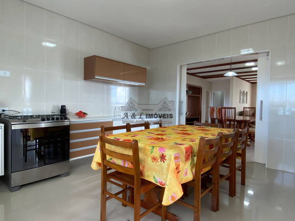 Imagem Casa com 6 Quartos à Venda, 260 m² em Recanto Das Araucárias - Campos Do Jordão