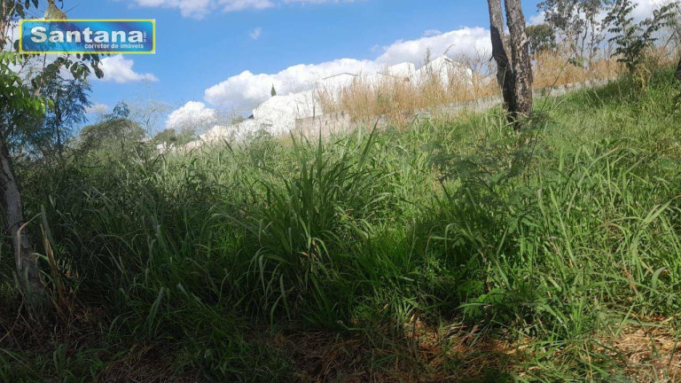 Terreno à Venda, 497 m² em Bandeirantes - Caldas Novas