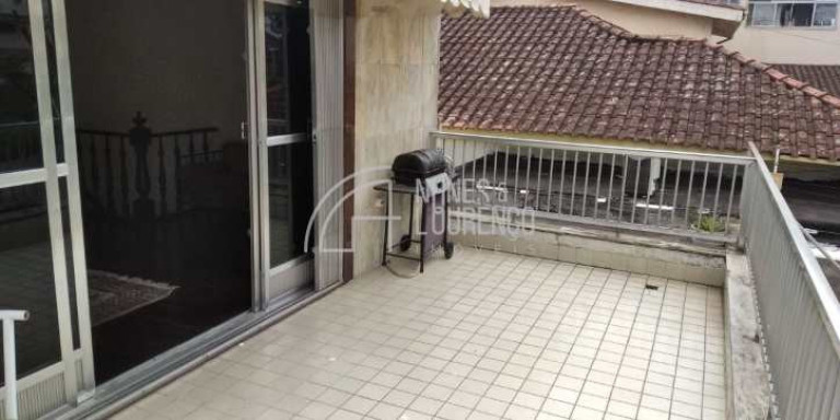 Imagem Casa com 4 Quartos à Venda, 200 m² em Boqueirão - Santos Imagem Casa com 4 Quartos à Venda, 200 m² em Boqueirão - Santos