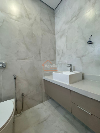 Imagem Casa com 3 Quartos à Venda, 195 m² em Condomínio Morro Vermelho Ii - Mogi Mirim Imagem Casa com 3 Quartos à Venda, 195 m² em Condomínio Morro Vermelho Ii - Mogi Mirim