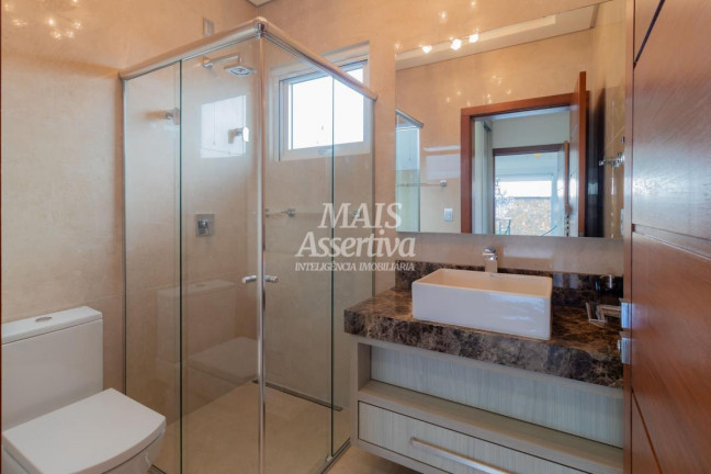Imagem Casa com 3 Quartos à Venda, 471 m² em Centro - Torres