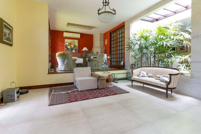 Imagem Casa com 4 Quartos à Venda, 365 m² em Piratininga - Niterói Imagem Casa com 4 Quartos à Venda, 365 m² em Piratininga - Niterói