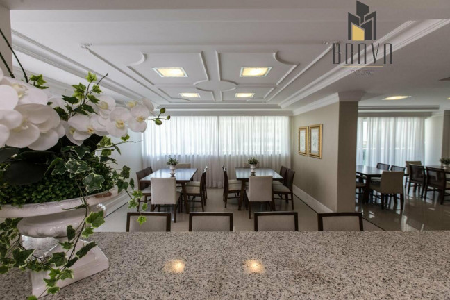 Imagem Apartamento com 3 Quartos à Venda, 217 m² em Centro - Balneário Camboriú Imagem Apartamento com 3 Quartos à Venda, 217 m² em Centro - Balneário Camboriú