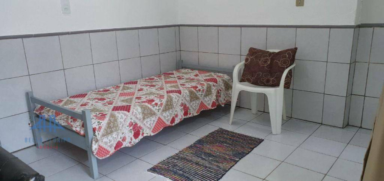 Imagem Casa com 10 Quartos à Venda, 240 m² em João Paulo - Florianópolis Imagem Casa com 10 Quartos à Venda, 240 m² em João Paulo - Florianópolis