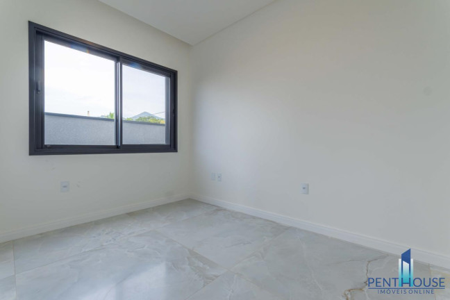 Imagem Casa com 4 Quartos à Venda, 348 m² em Santa Regina - Camboriú Imagem Casa com 4 Quartos à Venda, 348 m² em Santa Regina - Camboriú