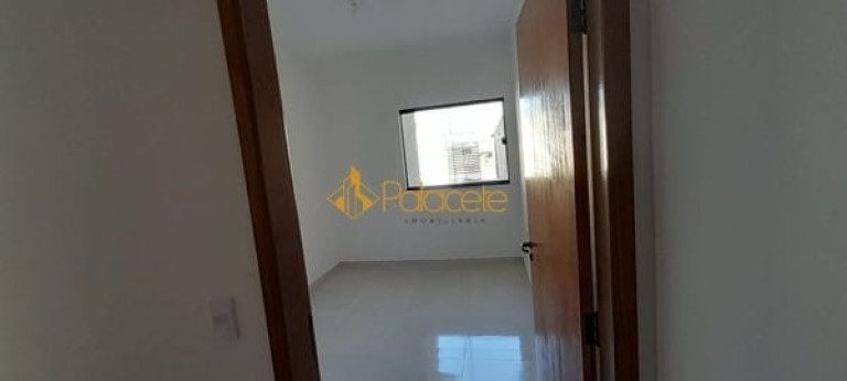 Imagem Casa de Condomínio com 2 Quartos à Venda, 75 m² em Areao - Taubaté