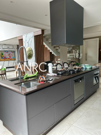 Casa com 4 Quartos para Alugar, 301 m² em Alphaville - Santana De Parnaíba