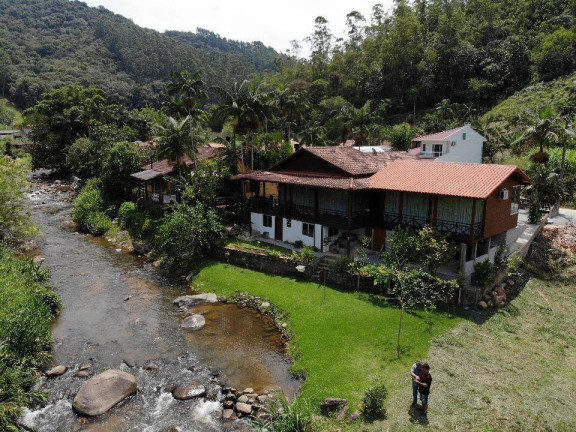 Chácara à Venda,  em Próximo Ao Centro - águas Mornas