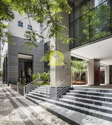 Sala Comercial à Venda, 61 m² em Centro - Curitiba