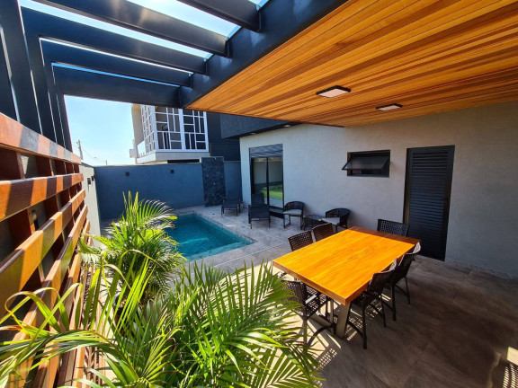 Imagem Casa com 3 Quartos à Venda, 350 m² em Bauru Imagem Casa com 3 Quartos à Venda, 350 m² em Bauru