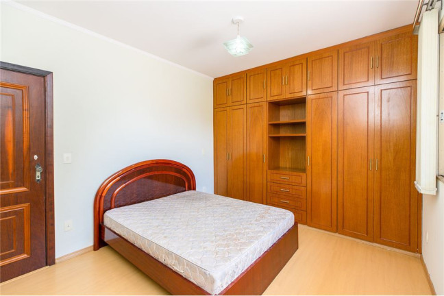 Imagem Casa com 4 Quartos à Venda, 332 m² em Moema - São Paulo Imagem Casa com 4 Quartos à Venda, 332 m² em Moema - São Paulo