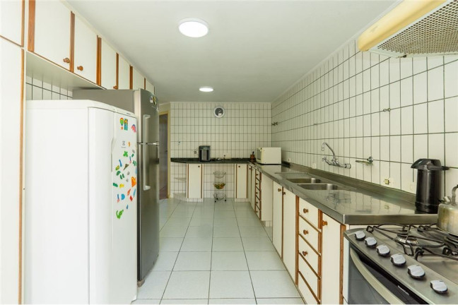 Imagem Casa com 5 Quartos à Venda, 288 m² em Jardim Das Bandeiras - São Paulo Imagem Casa com 5 Quartos à Venda, 288 m² em Jardim Das Bandeiras - São Paulo