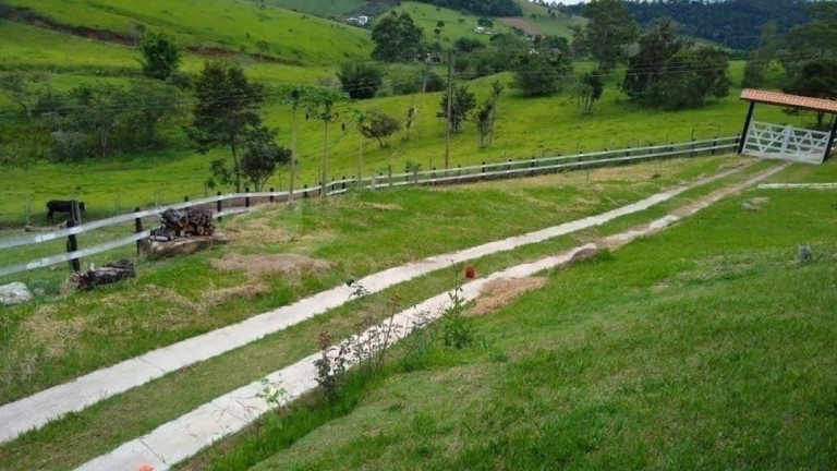 Imagem Chácara com 4 Quartos à Venda, 90 m² em Centro - Paraibuna Imagem Chácara com 4 Quartos à Venda, 90 m² em Centro - Paraibuna