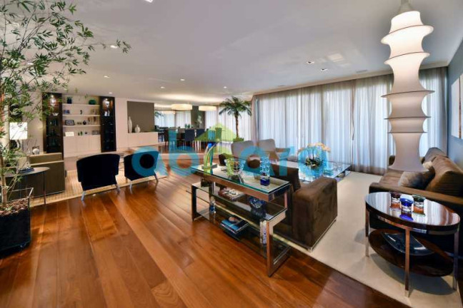 Imagem Apartamento com 4 Quartos à Venda, 600 m² em Copacabana - Rio De Janeiro Imagem Apartamento com 4 Quartos à Venda, 600 m² em Copacabana - Rio De Janeiro