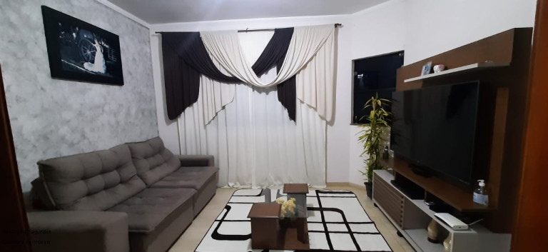 Imagem Casa com 3 Quartos à Venda, 200 m² em Jardim Campos Elísios - Poços De Caldas