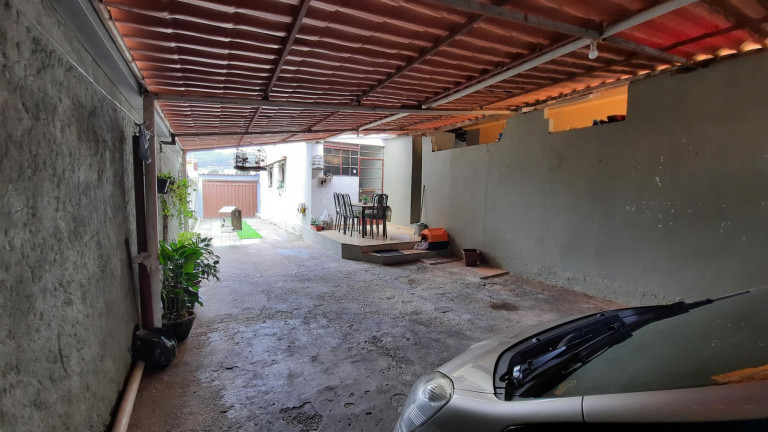 Imagem Casa com 2 Quartos à Venda, 242 m² em Cardoso,(barreiro) - Belo Horizonte Imagem Casa com 2 Quartos à Venda, 242 m² em Cardoso,(barreiro) - Belo Horizonte