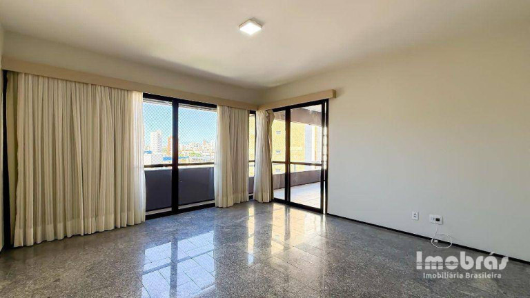 Apartamento com 3 Quartos para Alugar, 158 m² em Meireles - Fortaleza