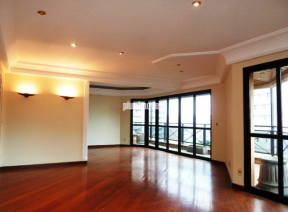 Apartamento com 4 Quartos à Venda, 370 m² em Panamby - São Paulo