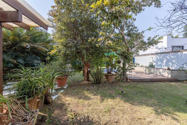 Imagem Casa com 4 Quartos à Venda, 269 m² em Chácara Das Pedras - Porto Alegre Imagem Casa com 4 Quartos à Venda, 269 m² em Chácara Das Pedras - Porto Alegre
