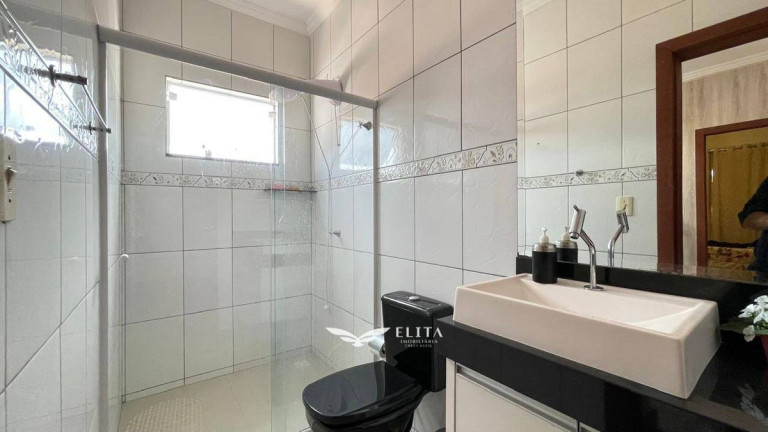 Imagem Sobrado com 3 Quartos à Venda, 150 m² em Los Angeles - Barra Velha